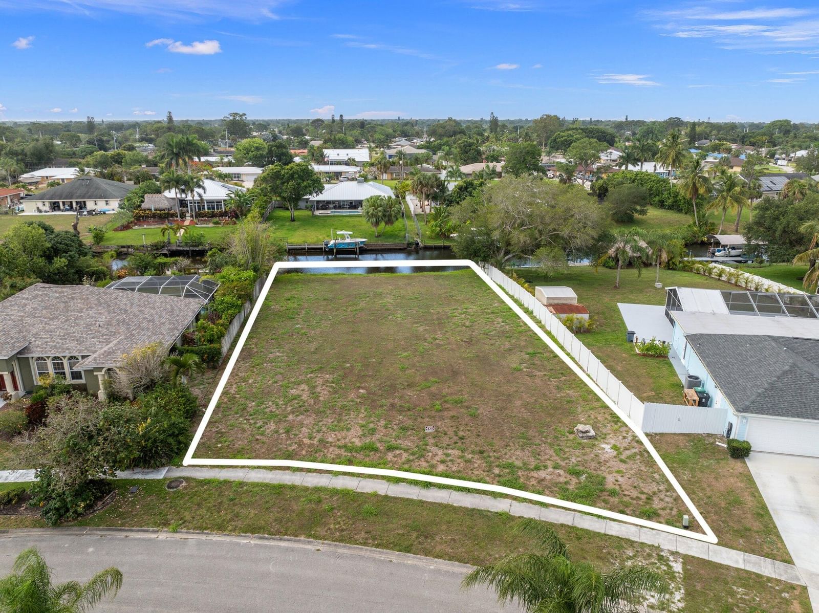 420 NE Cornwall Avenue, Port St Lucie, FL 34983 photo 5