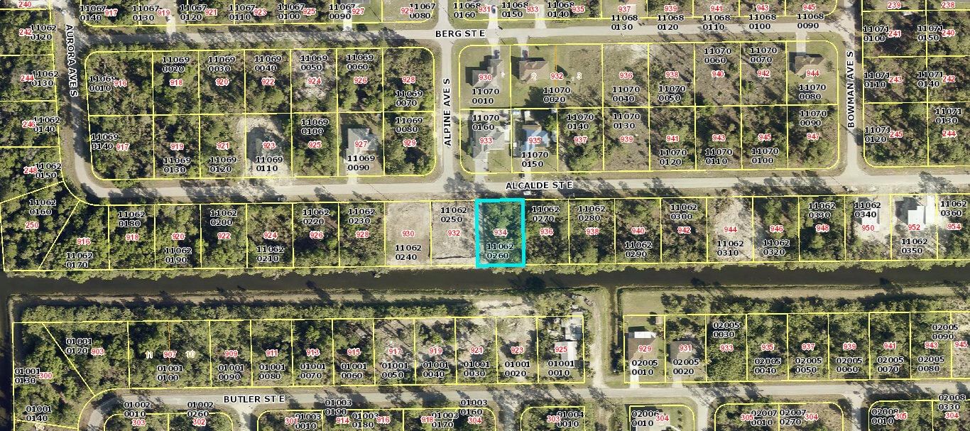 934 Alcalde Street E, Lehigh Acres, FL 33974 photo 2