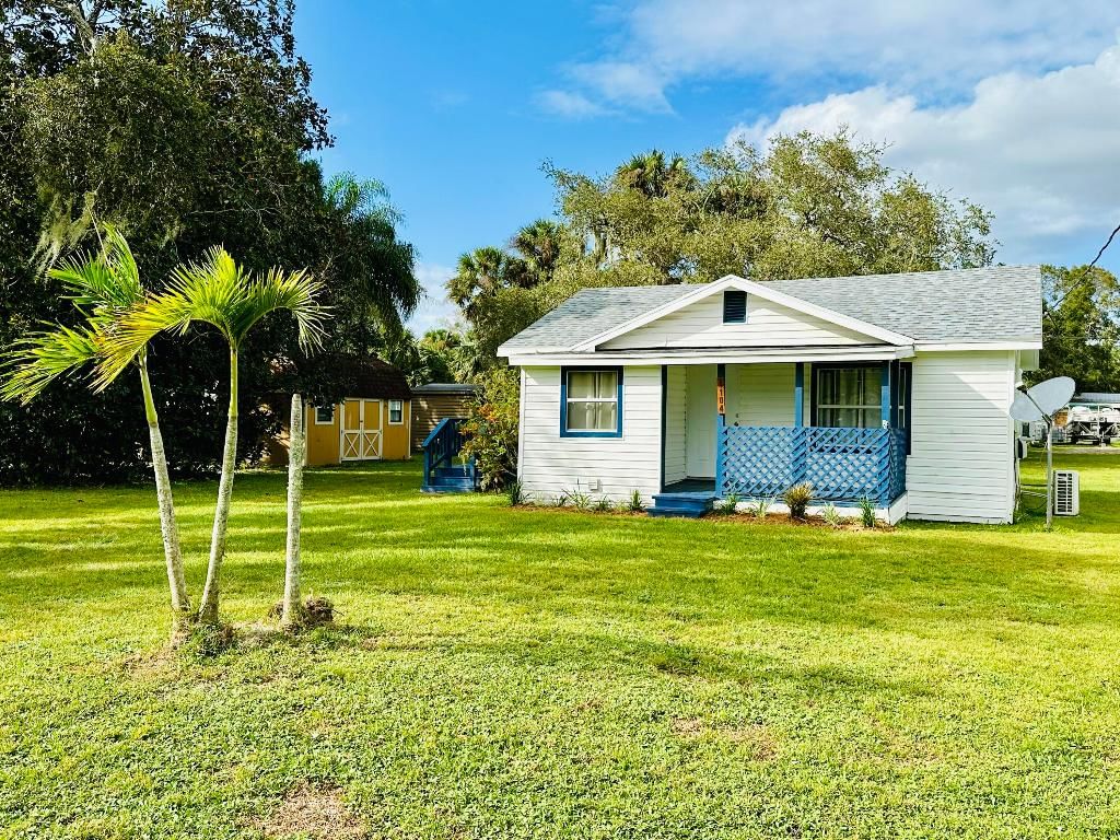 1104 SW 11th Street, Okeechobee, FL 34974 photo 2