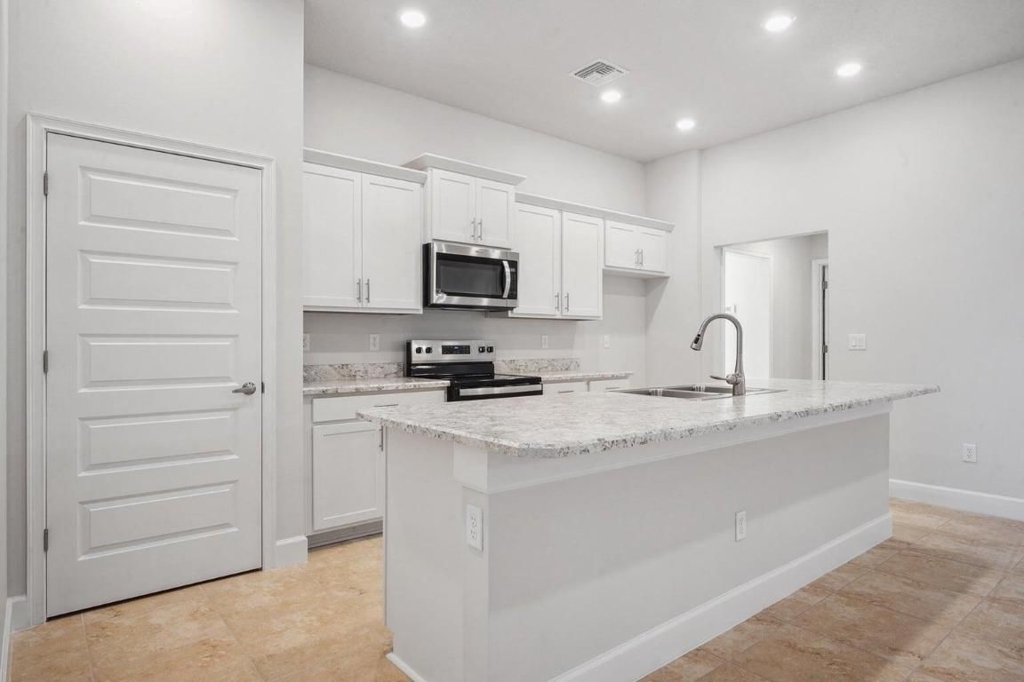 5112 Modeno Street, Fort Pierce, FL 34951 photo 4