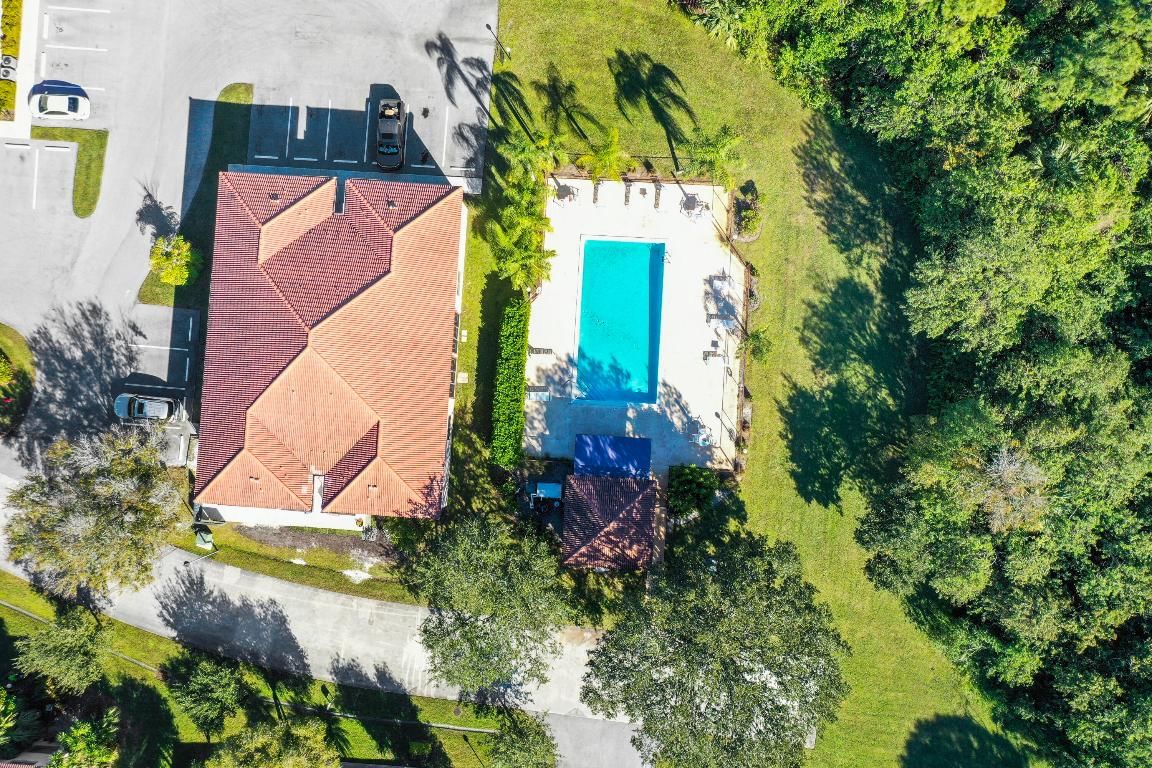 2432 SE Garden Terrace #703, Port St Lucie, FL 34952 photo 3