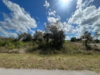 1928 Vesper Court, Lehigh Acres, FL 33972 photo 4
