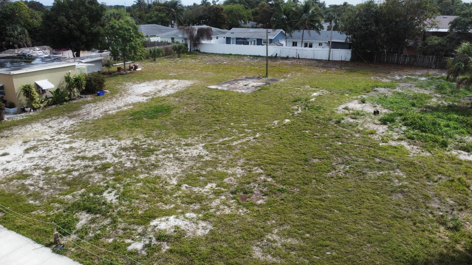 198 SE 4th Street, Delray Beach, FL 33483 photo 2