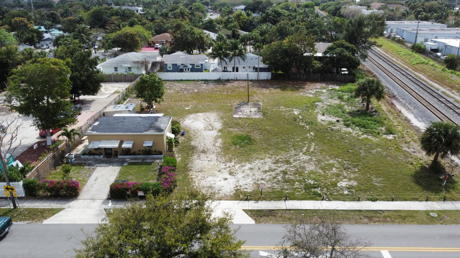 198 SE 4th Street, Delray Beach, FL 33483 photo 3