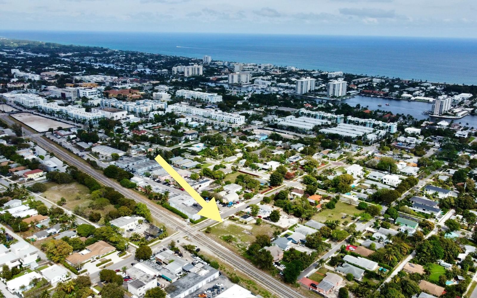 198 SE 4th Street, Delray Beach, FL 33483 photo 4