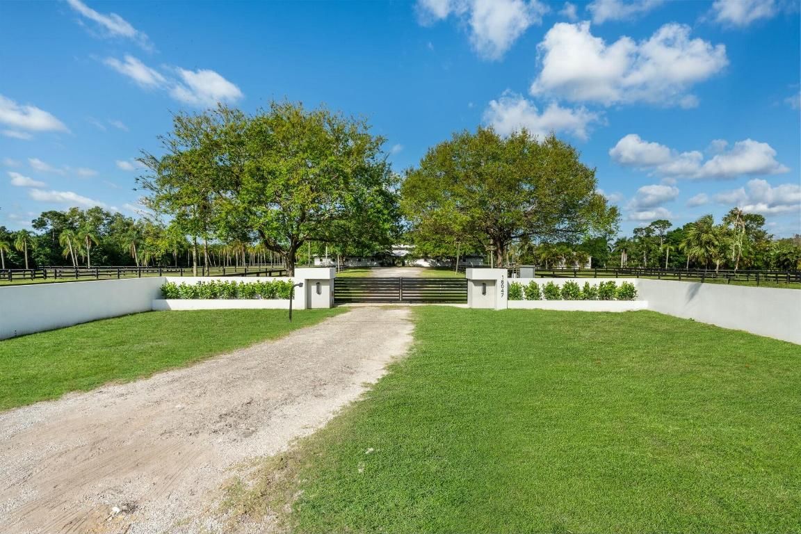 18047 131st Trail N, Jupiter, FL 33478 photo 2