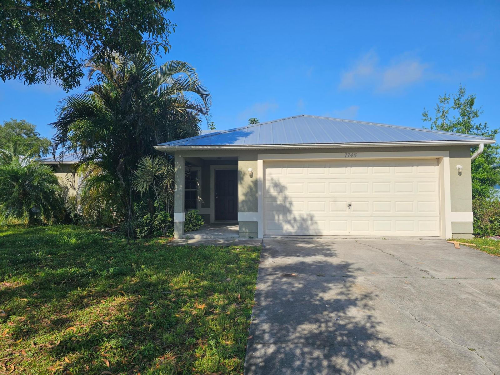 7745 99th Court, Vero Beach, FL 32967 photo 2