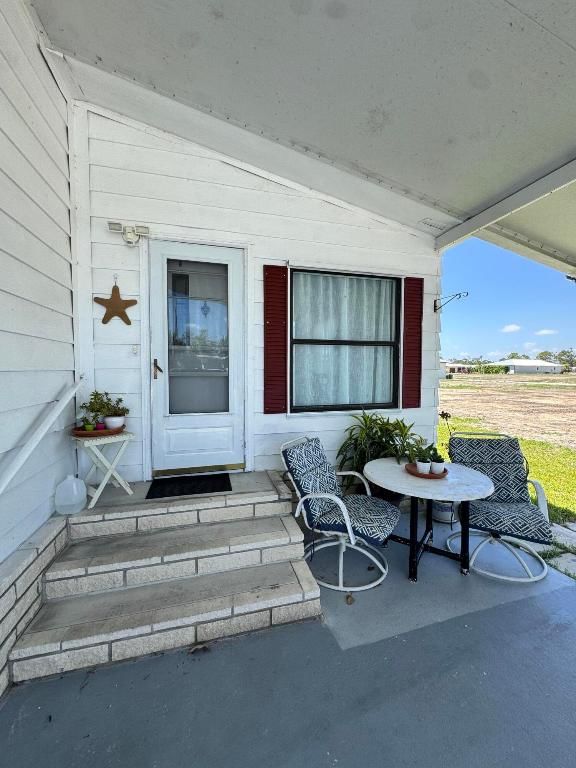24 Villa Del Norte, Fort Pierce, FL 34951 photo 3