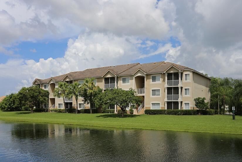 8935 Okeechobee Boulevard #204, West Palm Beach, FL 33411 photo 2