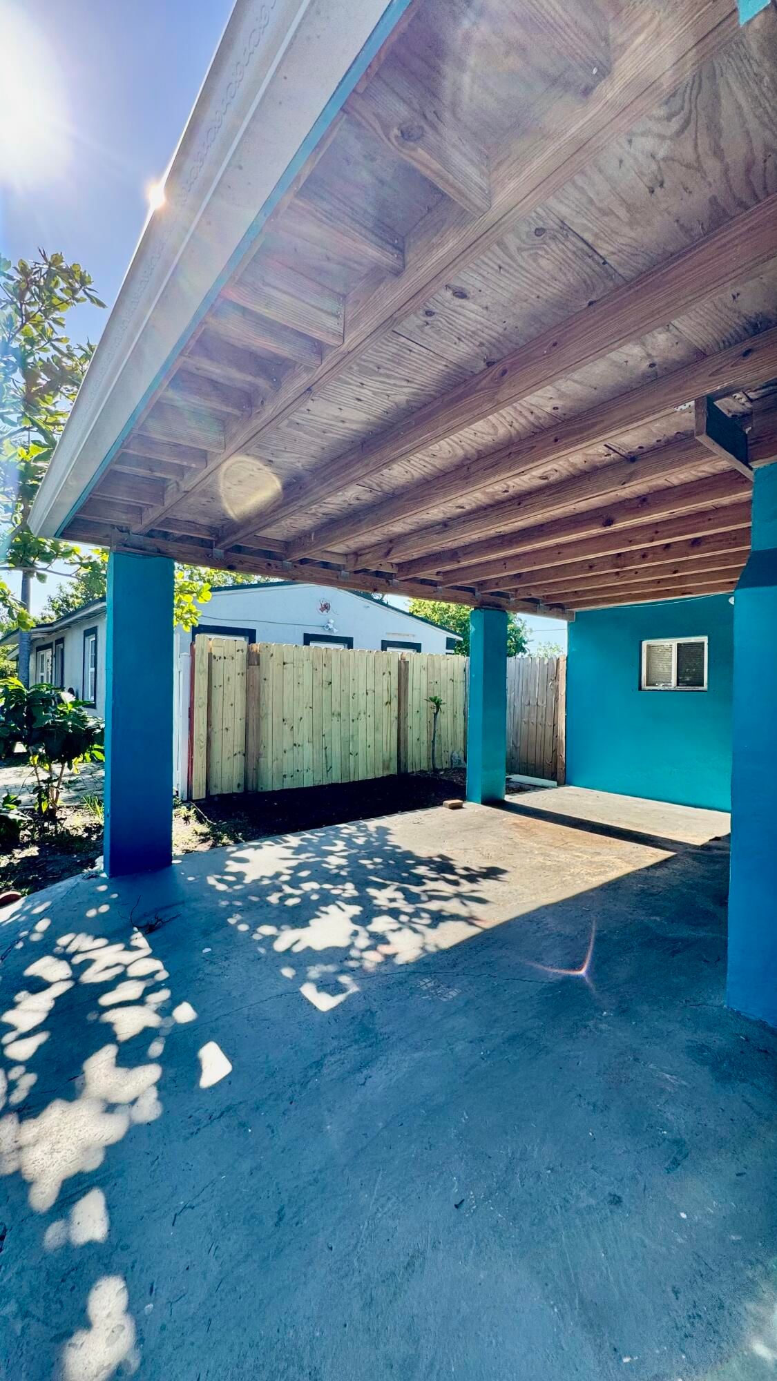 629 Troy Boulevard, West Palm Beach, FL 33409 photo 3