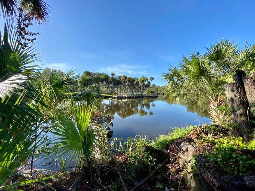 2083 W Midway Road, Fort Pierce, FL 34981 photo 4