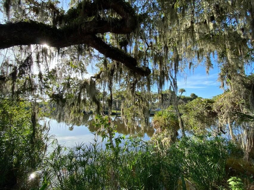2083 W Midway Road, Fort Pierce, FL 34981 photo 5