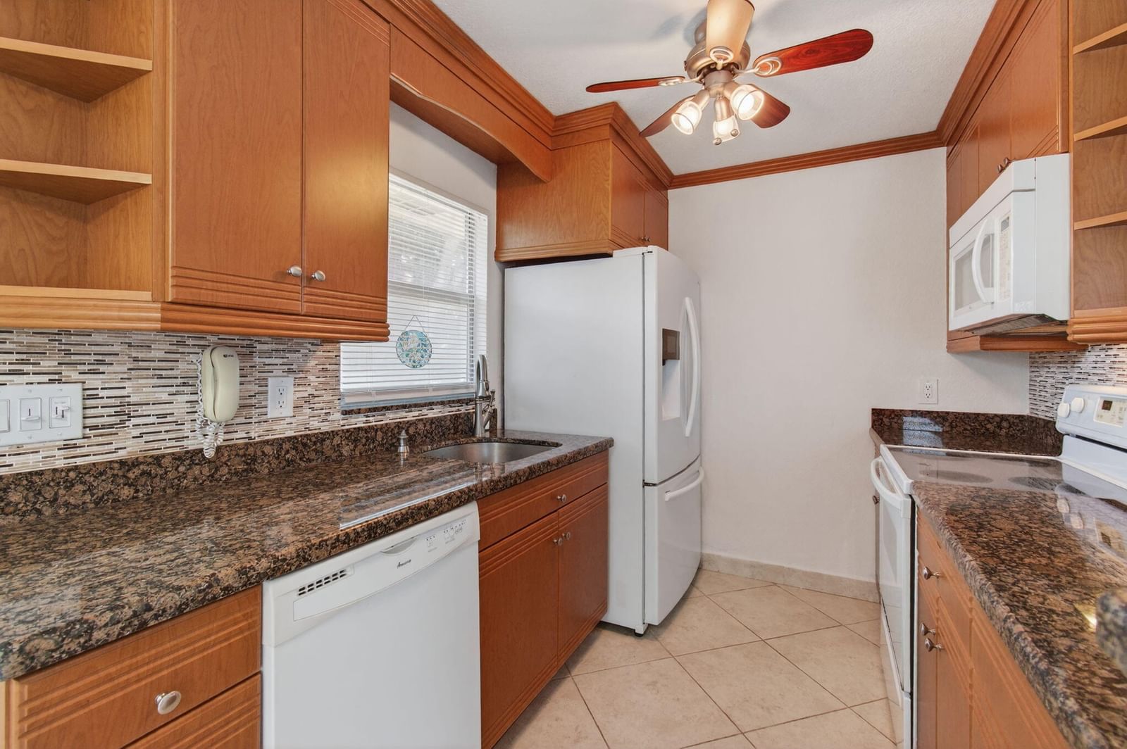 228 Brittany E, Delray Beach, FL 33446 photo 2