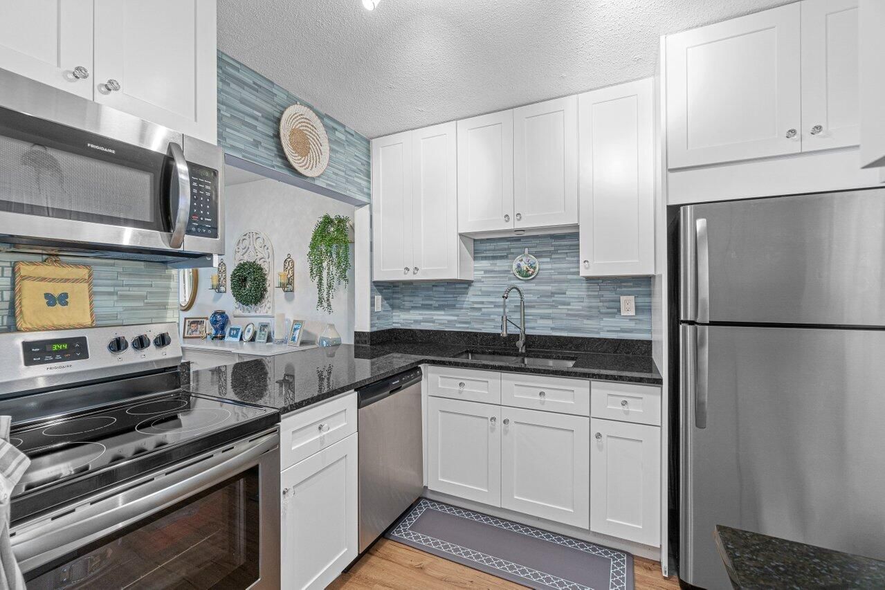 2855 S Garden Drive #211, Lake Worth, FL 33461 photo 3