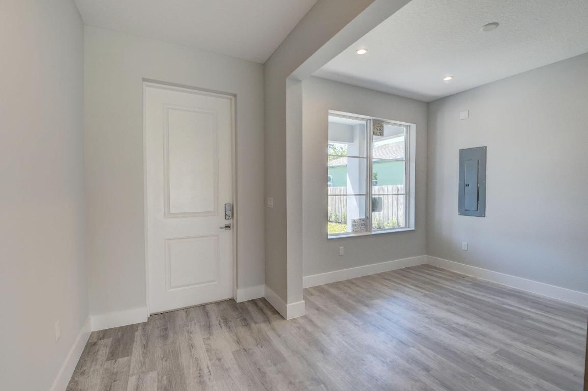 715 NW 1st Street, Delray Beach, FL 33444 photo 4