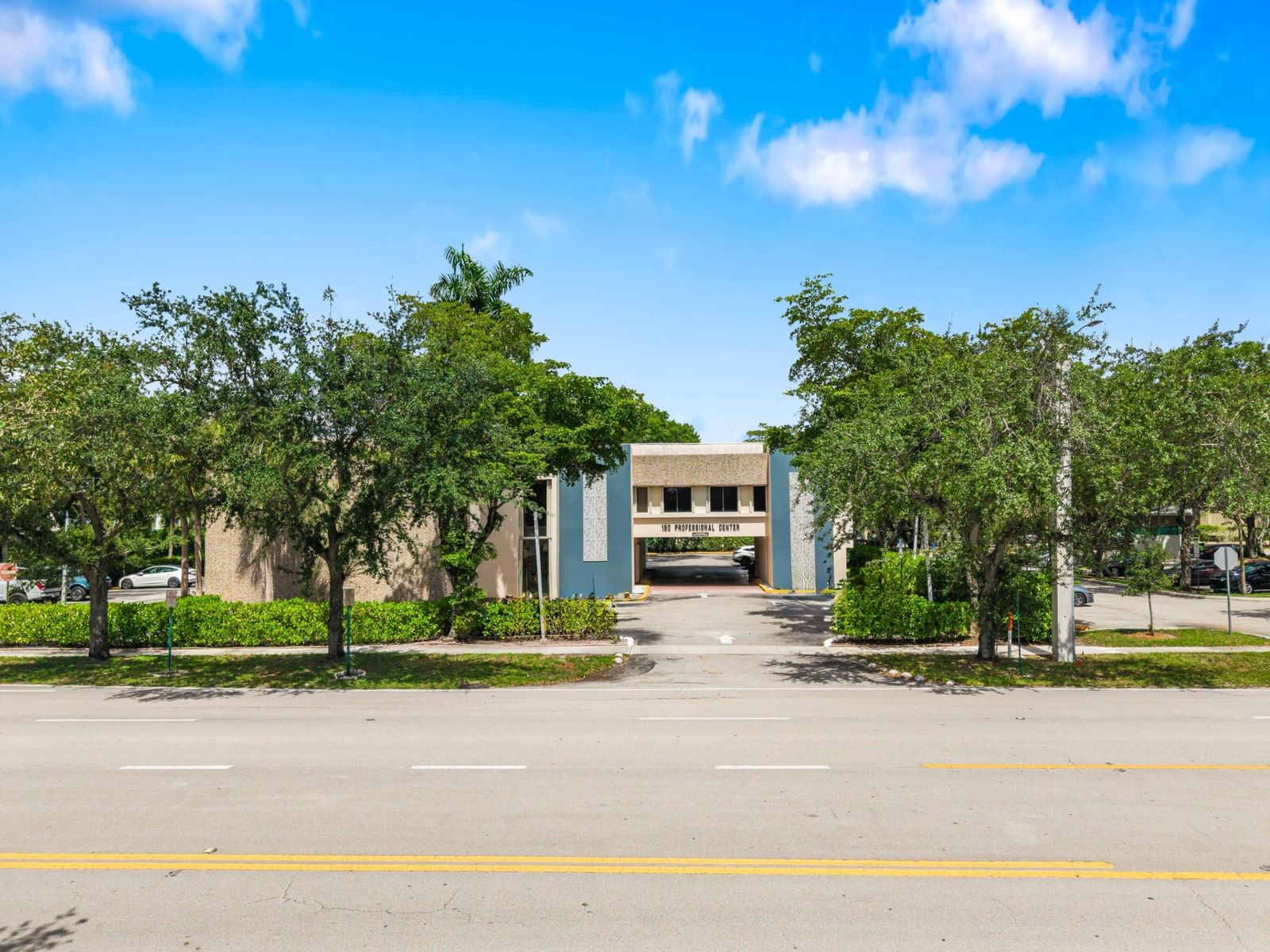 150 NW 70 Avenue #03, Plantation, FL 33317 photo 2