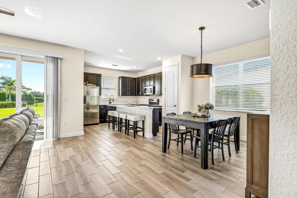 5986 Sequoia Circle, Vero Beach, FL 32967 photo 3