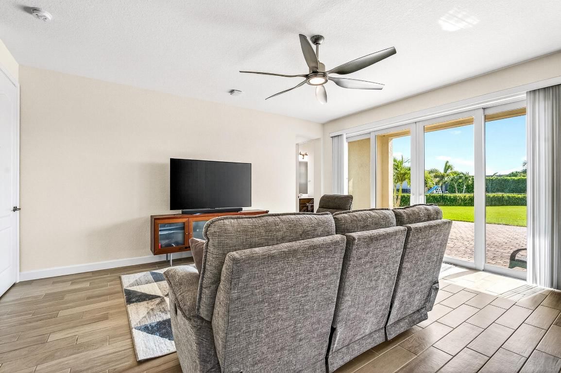 5986 Sequoia Circle, Vero Beach, FL 32967 photo 4