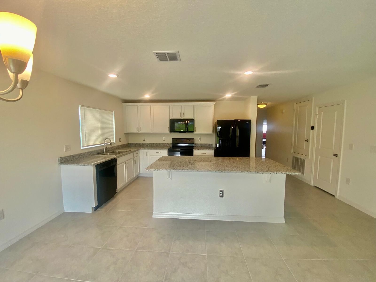 2460 Begonia Street, Mascotte, FL 34753 photo 4