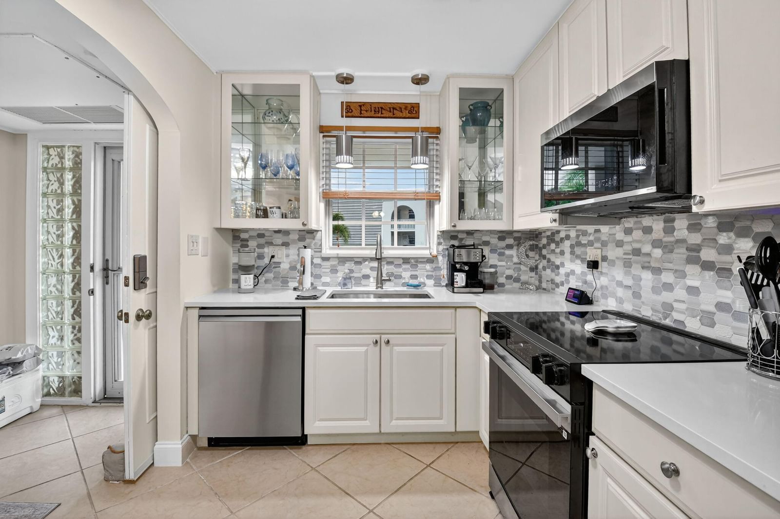 769 Jeffery Street #2-203, Boca Raton, FL 33487 photo 4