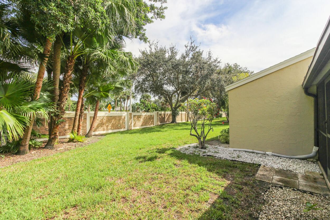1679 SW Crossing Circle, Palm City, FL 34990 photo 2