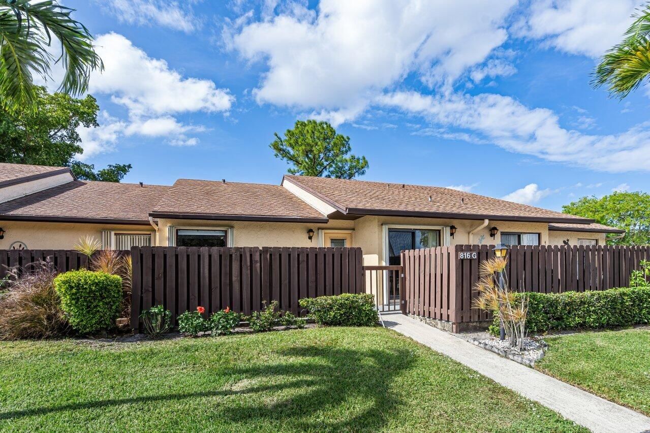 816 Sky Pine Way #G, Greenacres, FL 33415 photo 2