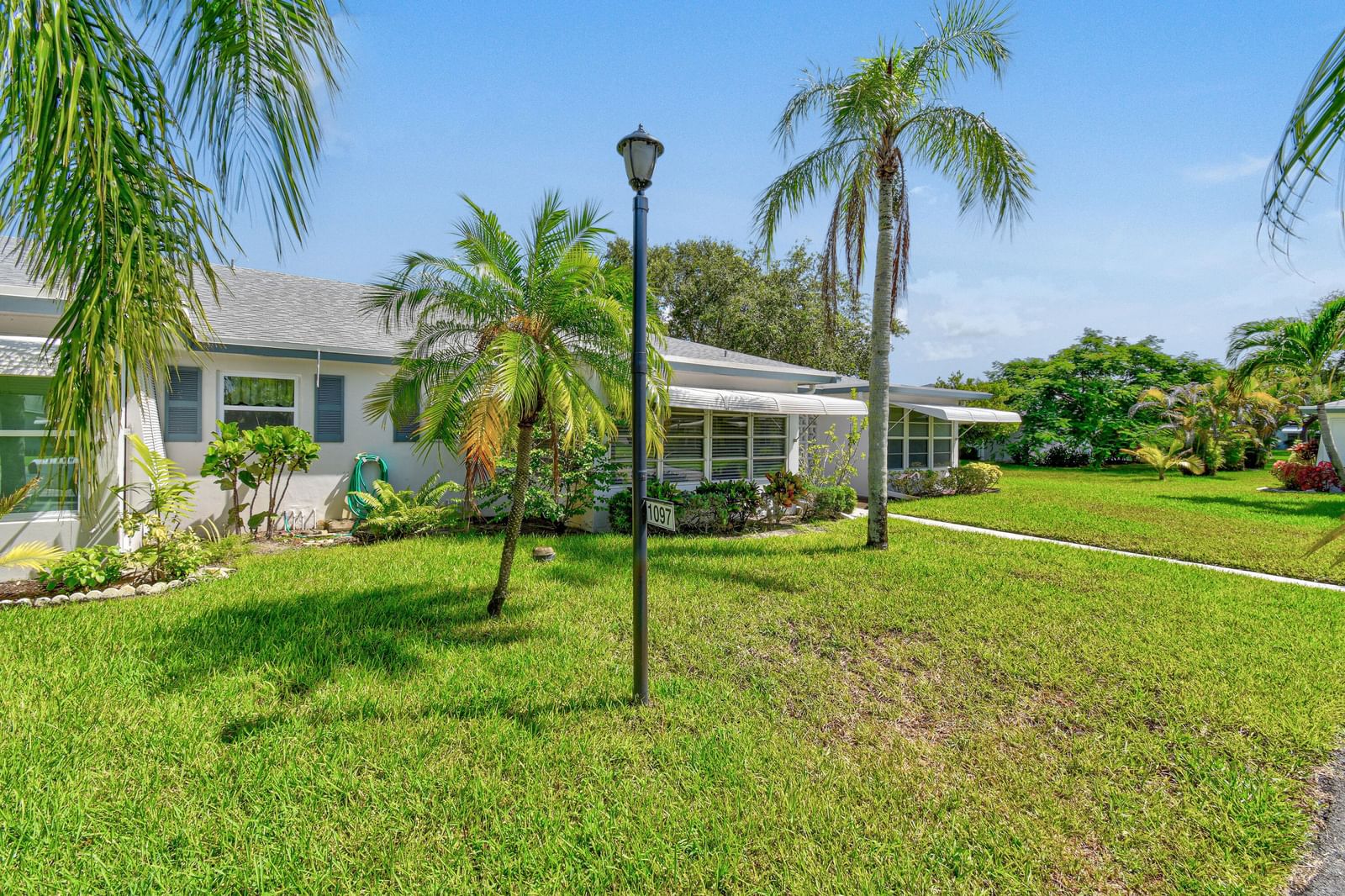 1097 Circle Terrace W #C, Delray Beach, FL 33445 photo 2
