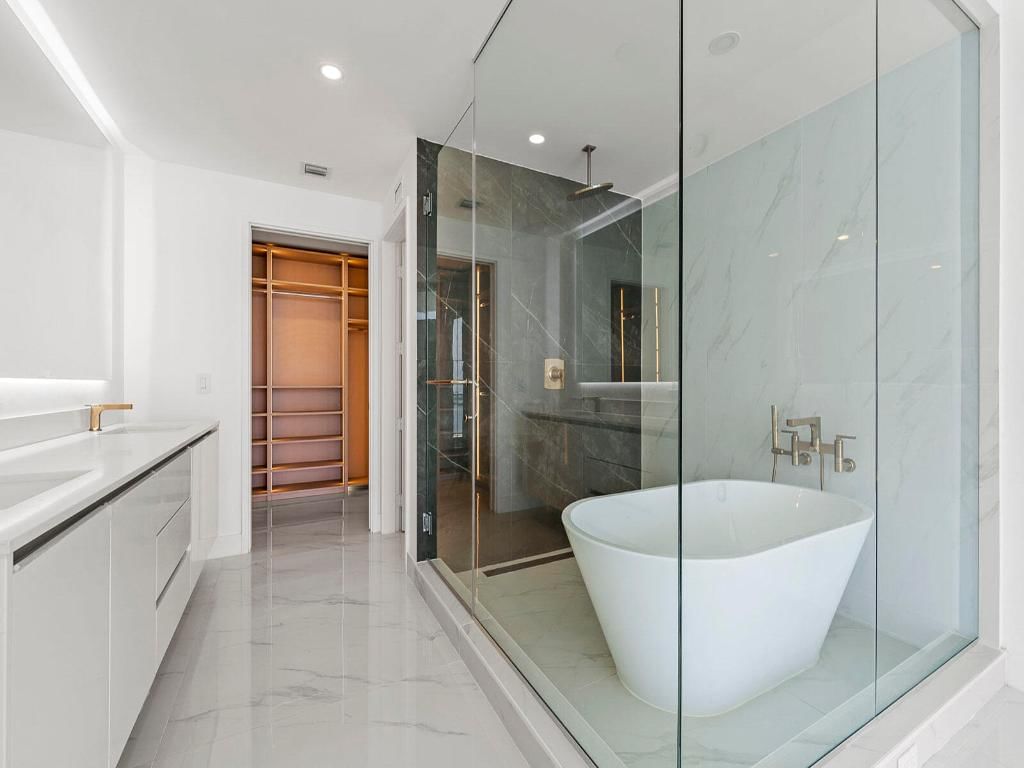 700 NE 24th Street #3002, Miami, FL 33137 photo 2