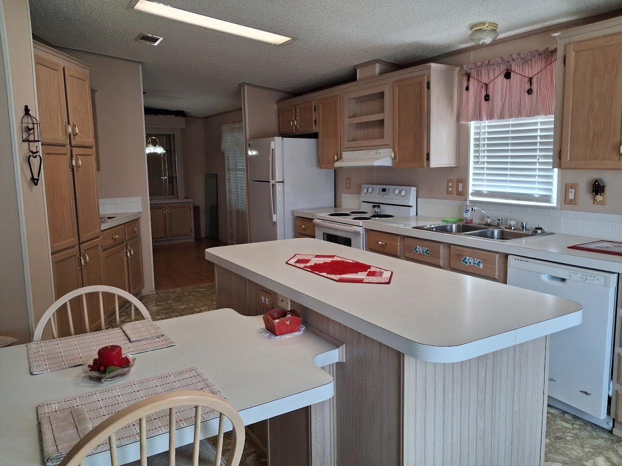1555 SW 35 Circle, Okeechobee, FL 34974 photo 4