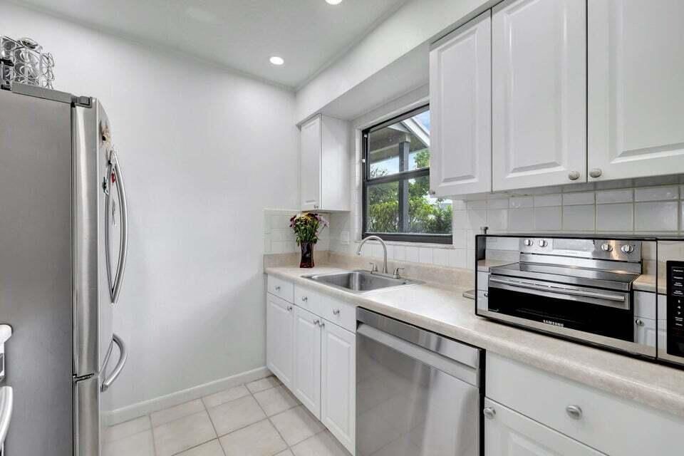 5903 Channel Drive, Greenacres, FL 33463 photo 3