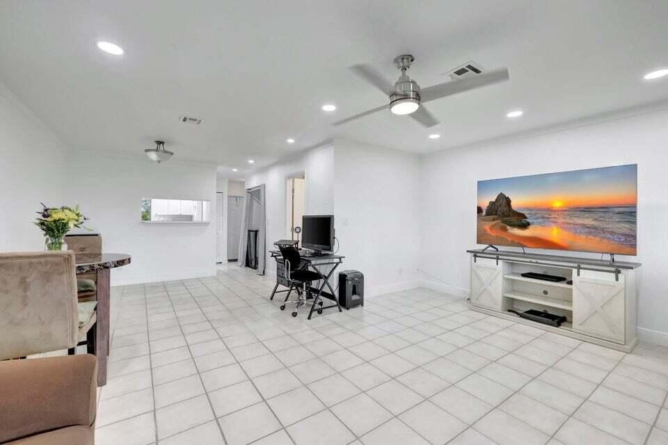 5903 Channel Drive, Greenacres, FL 33463 photo 4