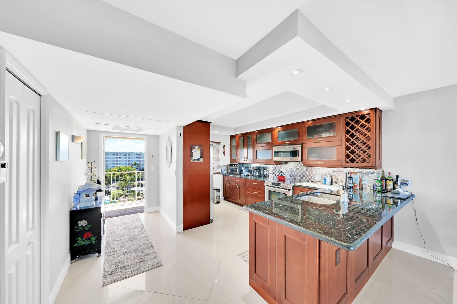 2940 N Course Drive #811, Pompano Beach, FL 33069 photo 3