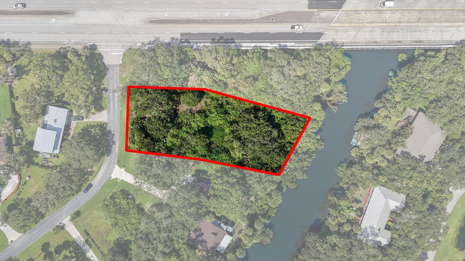 2460 Sweetwater Drive, Fort Pierce, FL 34981 photo 2