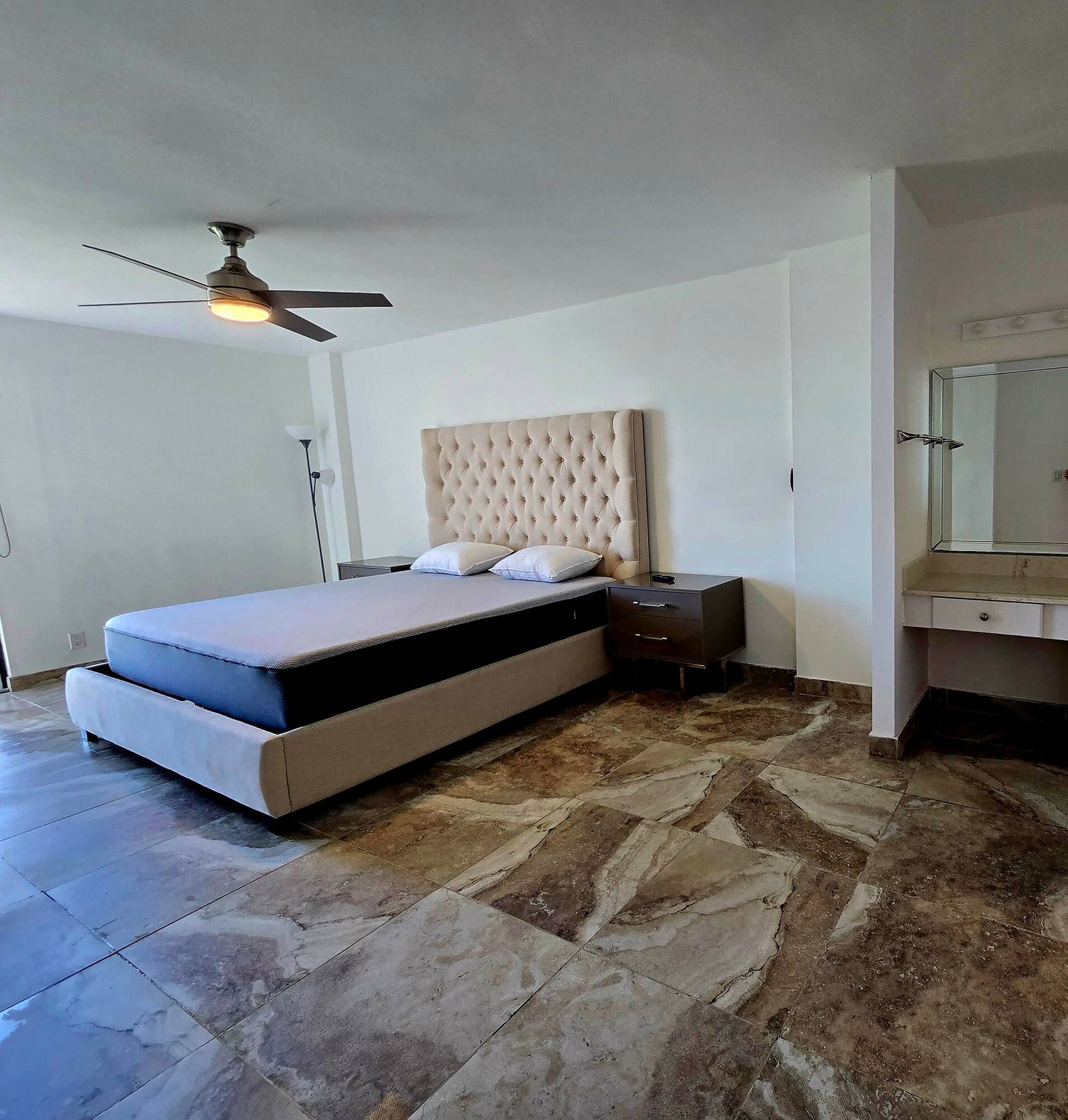 20335 W Country Club Drive #2208, Aventura, FL 33180 photo 5