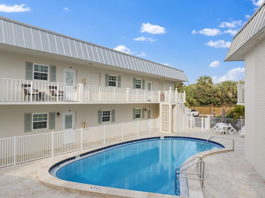 900 Jasmine Lane #10a, Vero Beach, FL 32963 photo 2