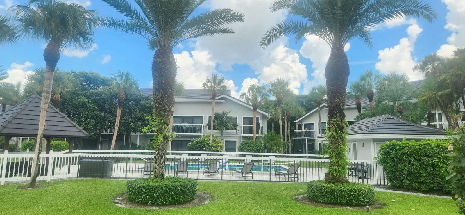 11863 Wimbledon Circle #416, Wellington, FL 33414 photo 4