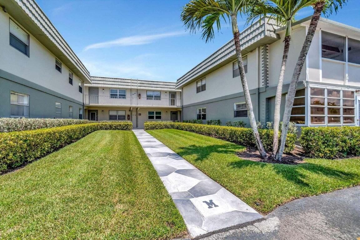 613 Monaco M, Delray Beach, FL 33446 photo 2