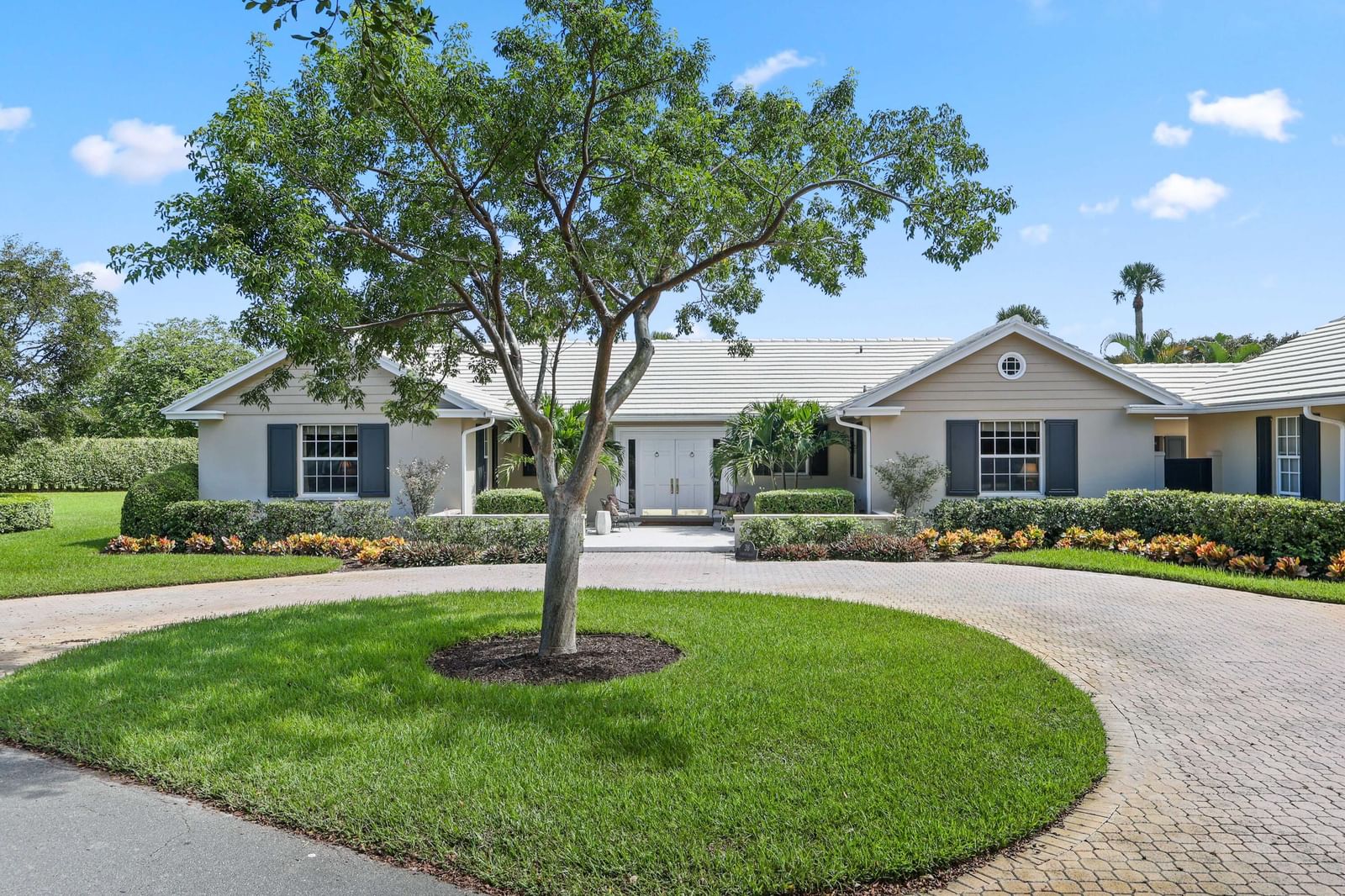 36 Country Road, Village Of Golf, FL 33436 photo 3