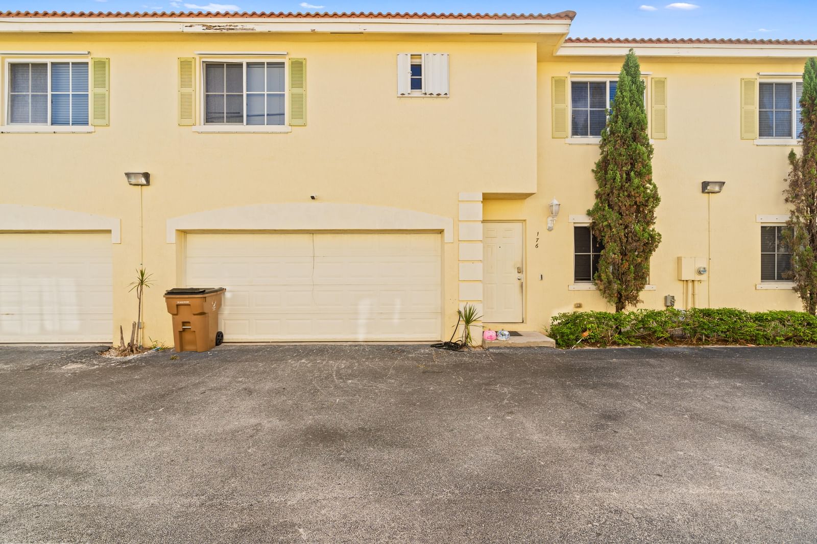 176 SE 2nd Street SE, Deerfield Beach, FL 33441 photo 2