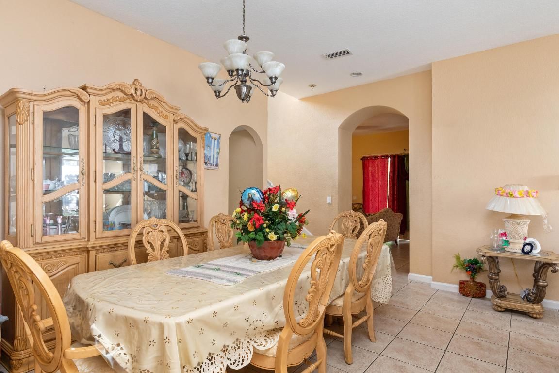 1017 Grove Park Circle, Boynton Beach, FL 33436 photo 5