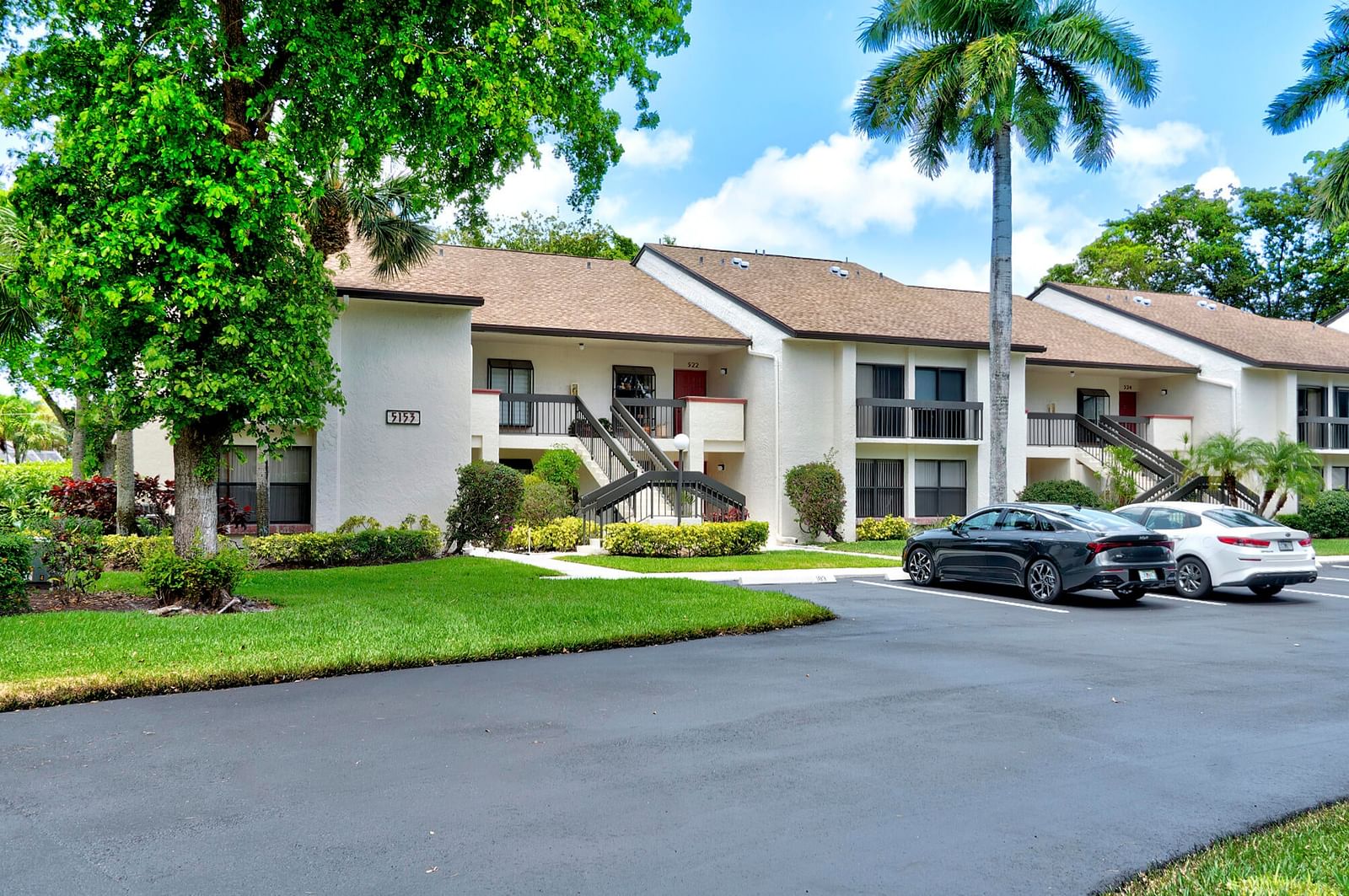 5153 Oak Hill Lane #512, Delray Beach, FL 33484 photo 2
