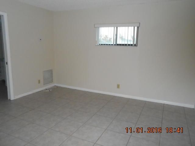 23 Crossings Circle #E, Boynton Beach, FL 33435 photo 2