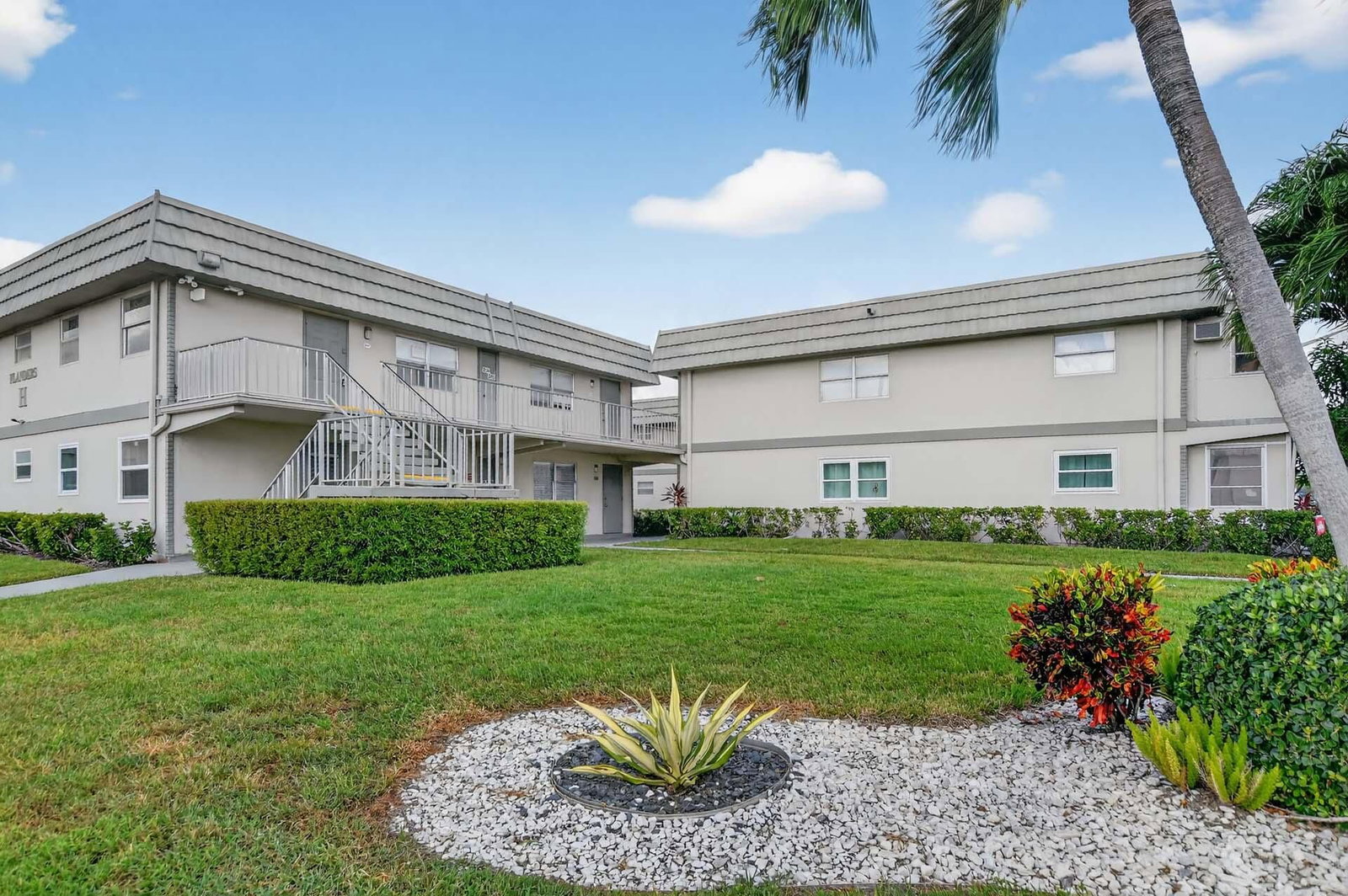 360 Flanders H, Delray Beach, FL 33484 photo 2