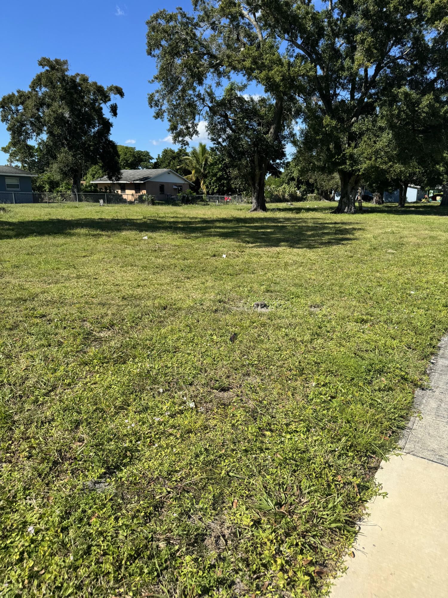 201 N 29th Street, Fort Pierce, FL 34947 photo 4