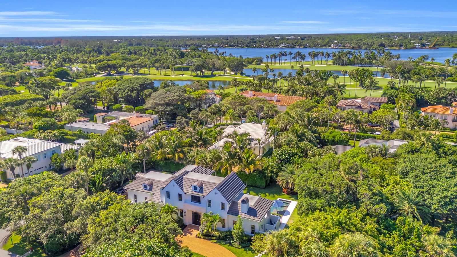 44 S Beach Road, Jupiter Island, FL 33455 photo 2