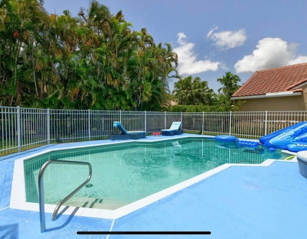 9460 Lake Serena Drive, Boca Raton, FL 33496 photo 4