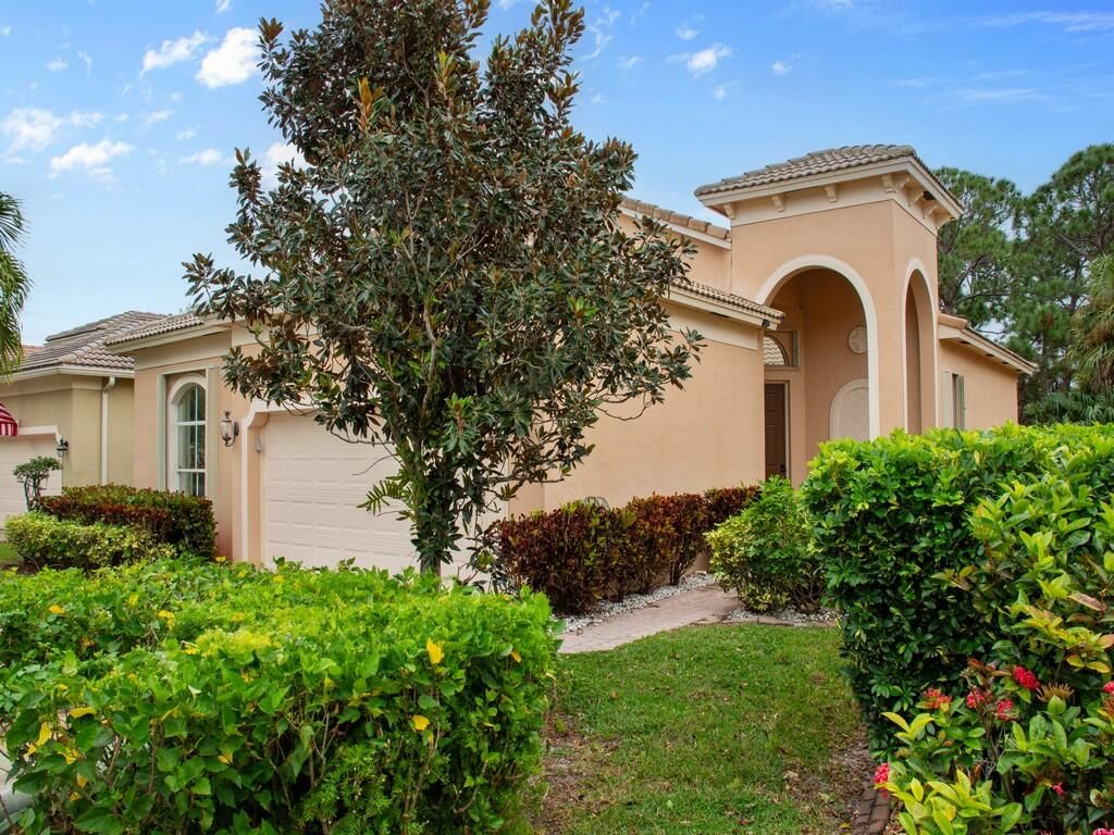 6159 Arlington Way, Fort Pierce, FL 34951 photo 2