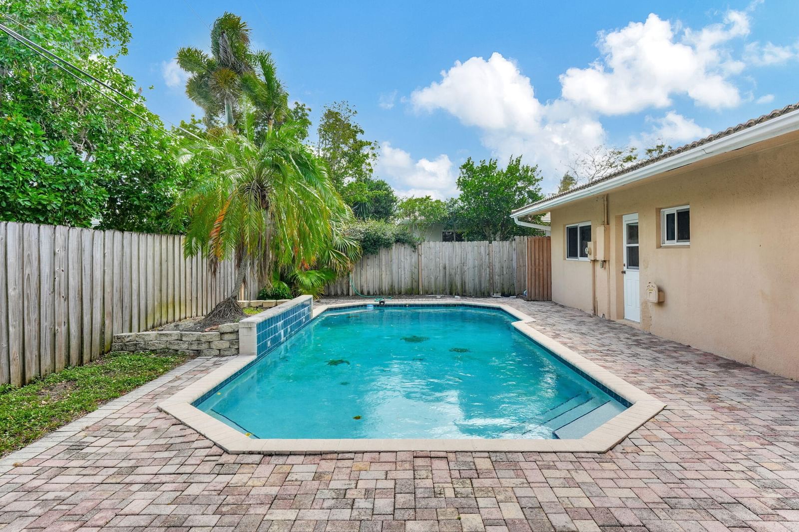 1300 NE 26th Avenue NE, Pompano Beach, FL 33062 photo 3