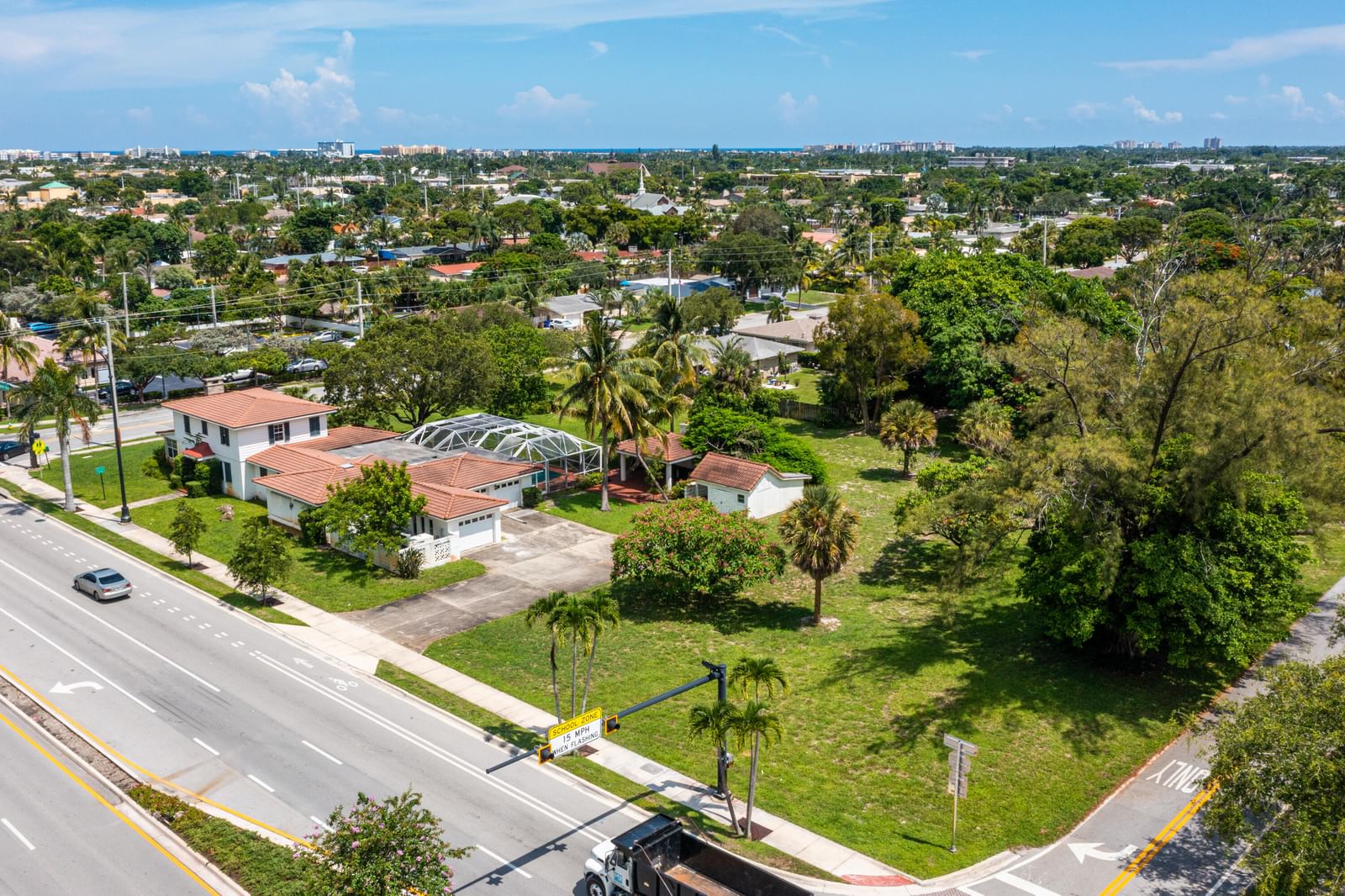 556 E Hillsboro Boulevard, Deerfield Beach, FL 33441 photo 3