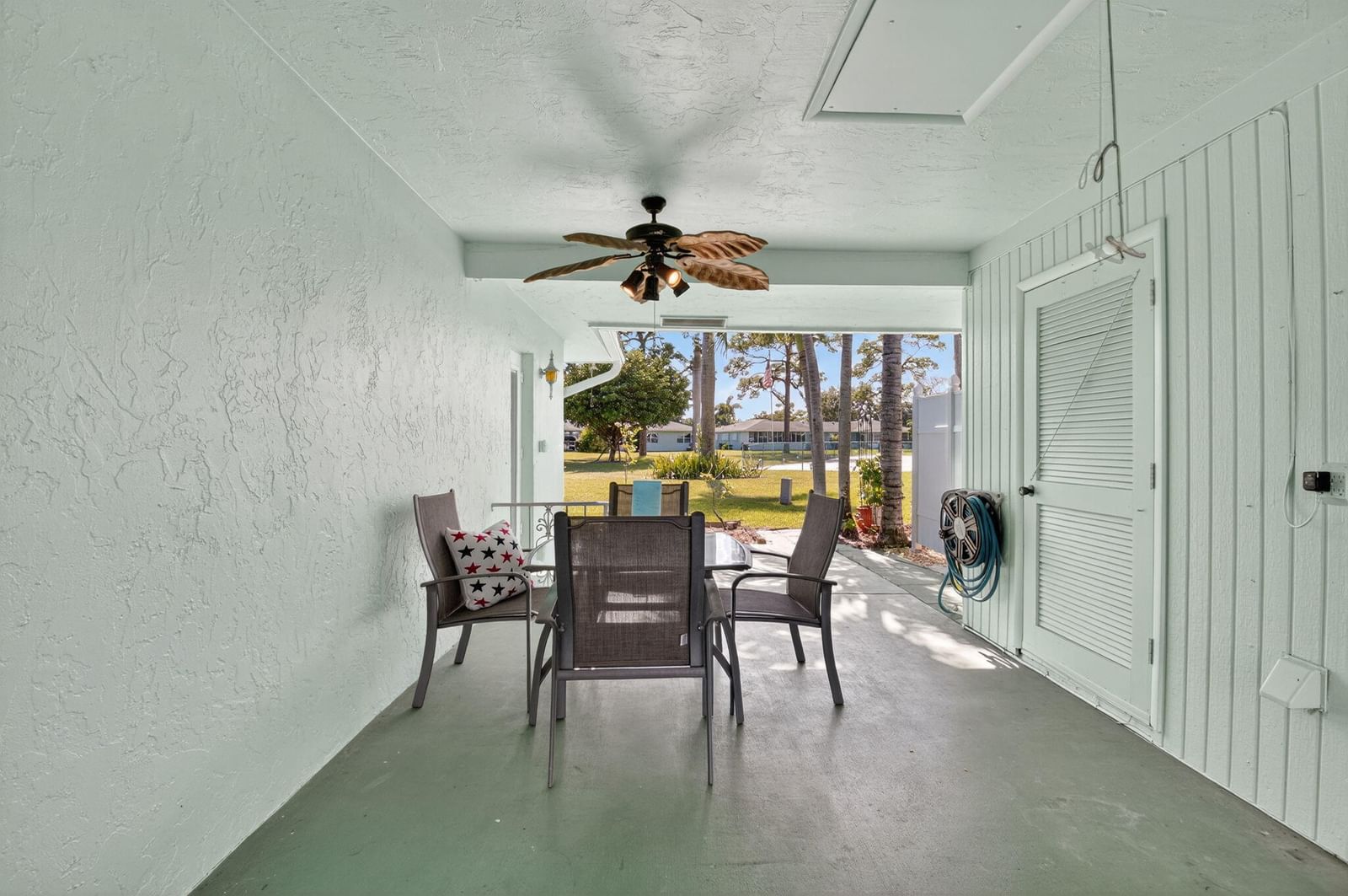 634 Hummingbird Lane, Delray Beach, FL 33445 photo 4